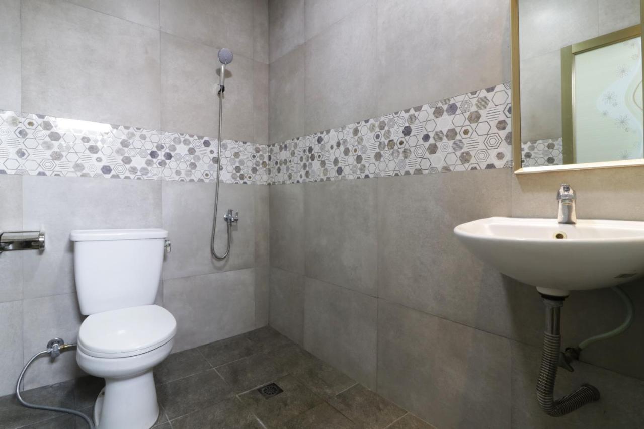 Hotel Andalus Giacarta Esterno foto